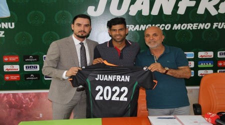Alanyaspor, Deportivo'dan Juanfran'ı renklerine bağladı.
