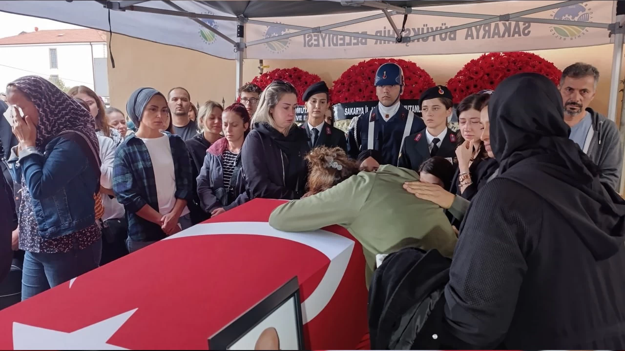 Albay o�lunun ni�an�nda kalp krizi ge�irdi 