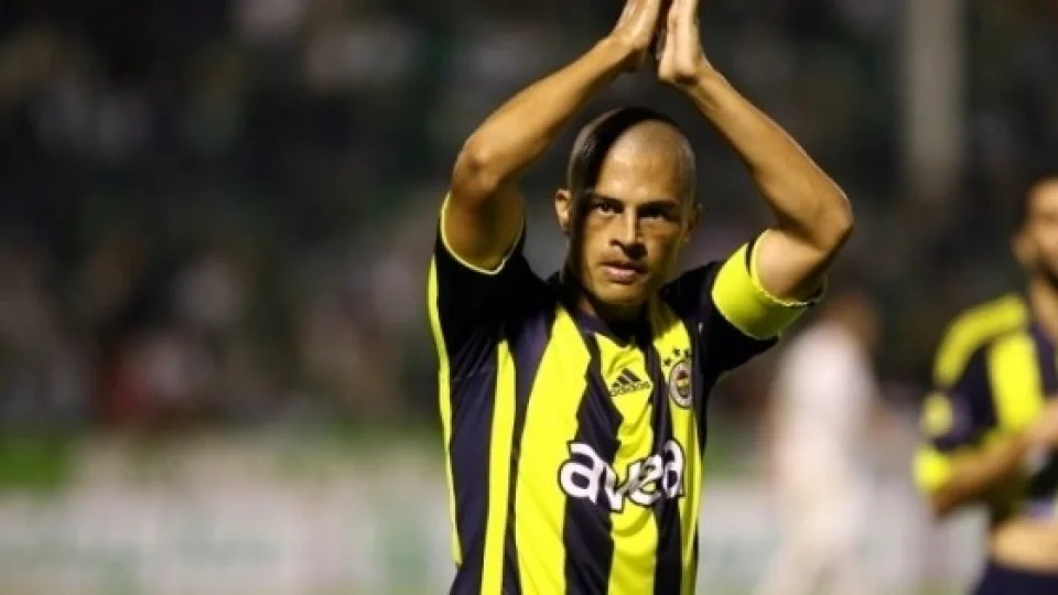 Alex de Souza ne hallere d��t�?