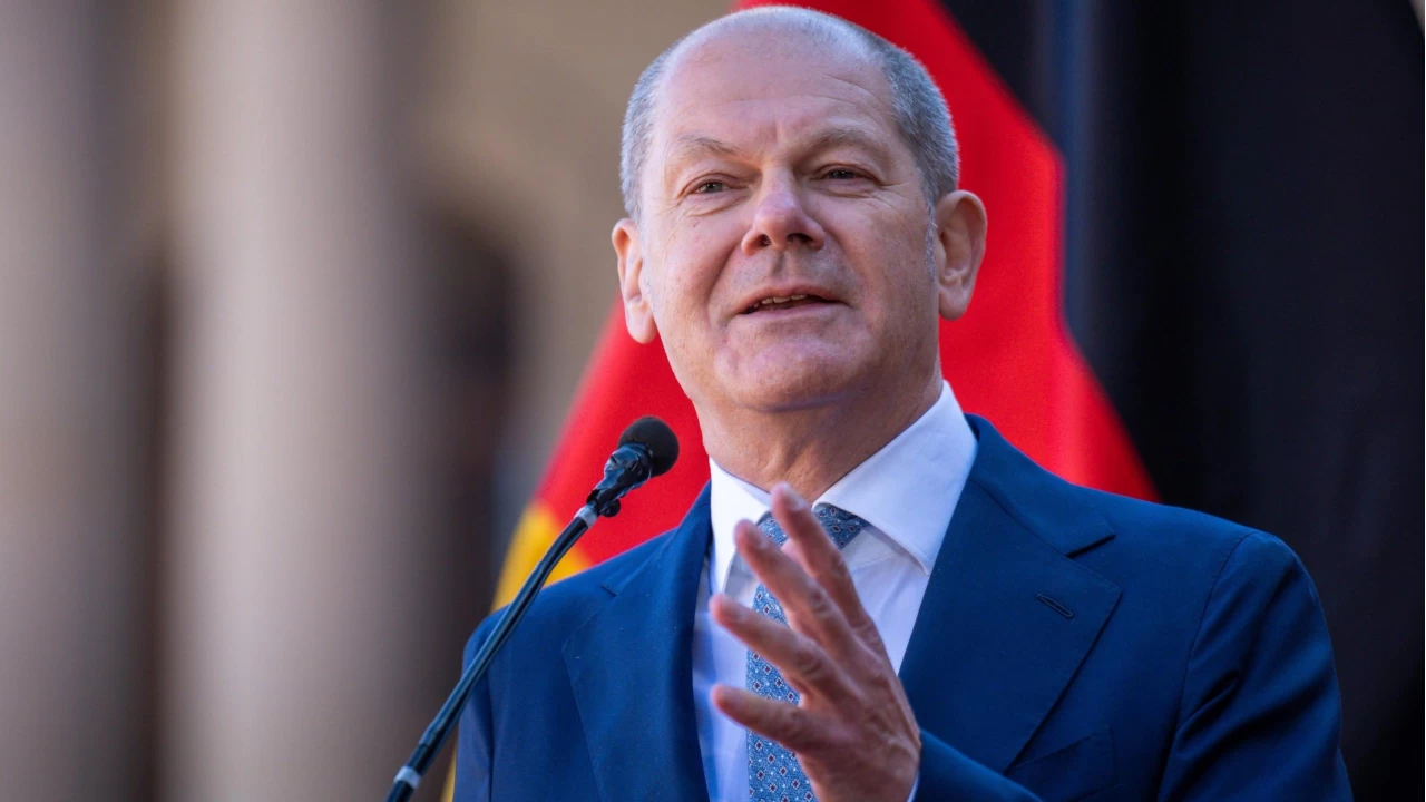 Almanya Başbakanı Scholz: "(Musk'ın aşırı sağcı siyasetçileri desteklemesi) Bu gerçekten iğrenç"