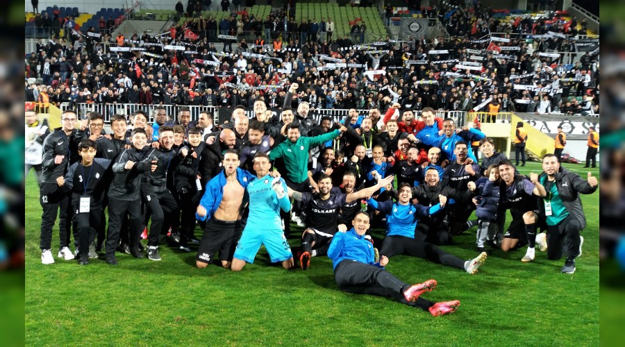 Altay, Koşukavak'la zirveye yürüdü