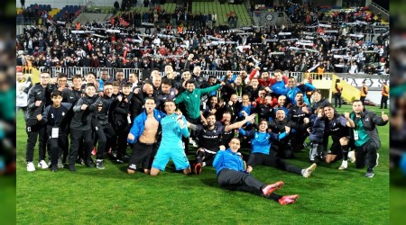 Altay, Koşukavak'la zirveye yürüdü