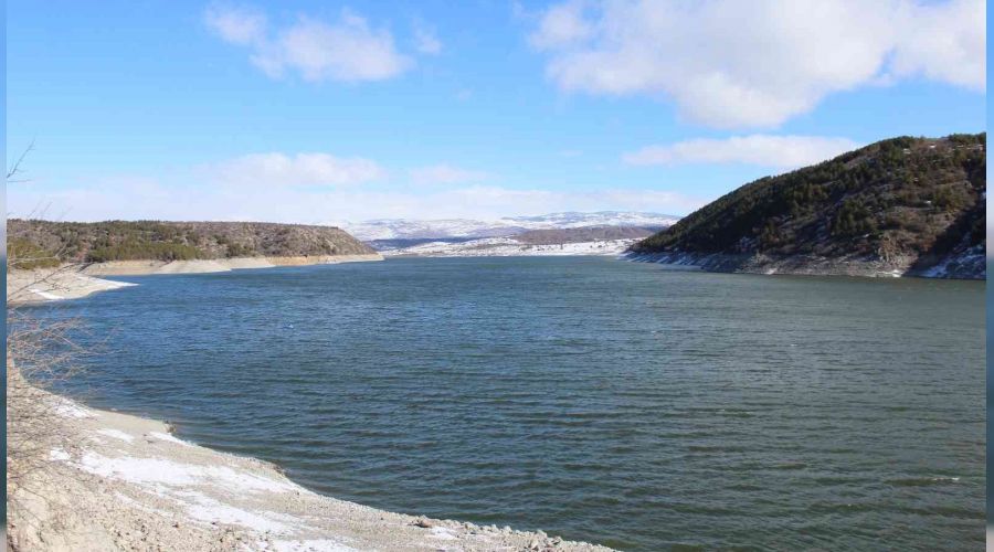 Ankara'n�n barajlar� karlar�n erimesini bekliyor