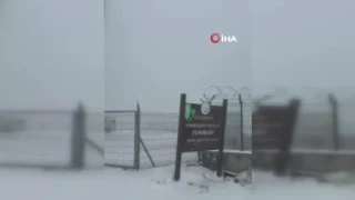 Ankara'ya mevsimin ilk karı yağdı