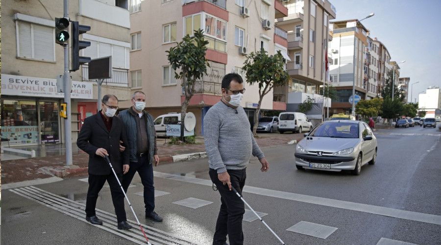 Antalya B�y�k�ehir Belediyesi'ne 'Eri�ilebilirlik' �d�l�