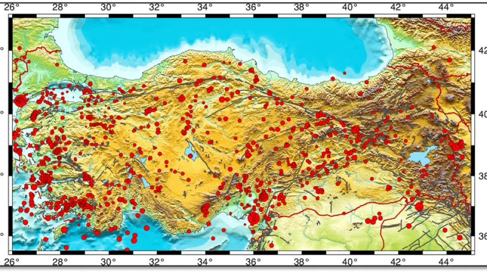 Antalya'da 4.7 büyüklüğünde deprem