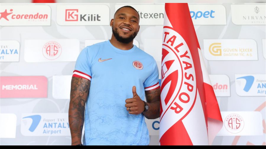 Antalyaspor'a tan�d�k golc�