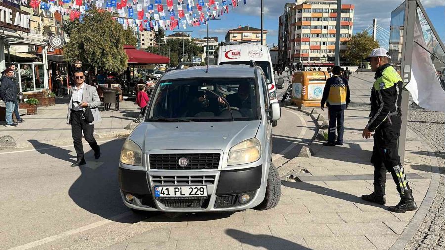 Aracn park ettiine bin piman oldu