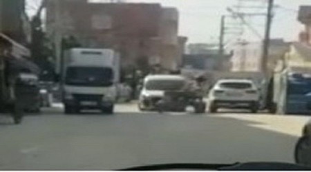 At arabası ile otomobille çarpıştı