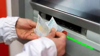 ATM'lerden işlem yaparken dikkatli olun