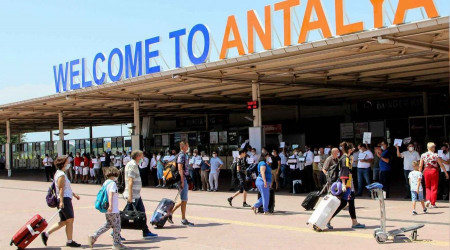 Aynı otel Alman'a 11 bin TL, Türk'e 67 bin TL...