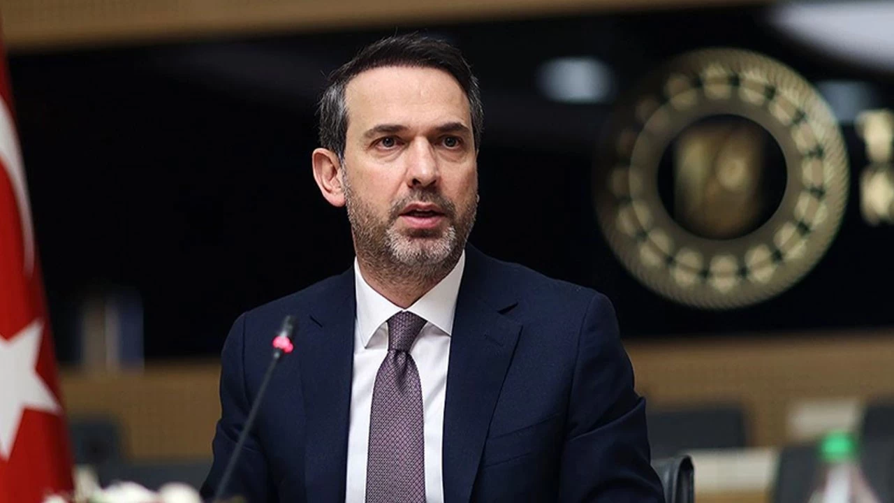Bakan Bayraktar: ''Sakarya Gaz Sahası'nda doğalgaz üretimi Nisan sonunda günlük 9,5 milyon metreküpe ulaşacak'