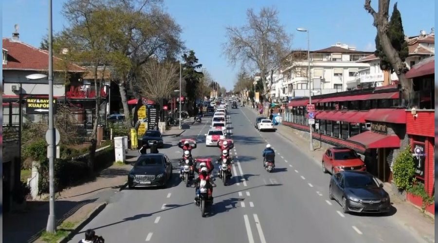 Bak�rk�y Emniyeti'nden Polis Haftas� konvoyu