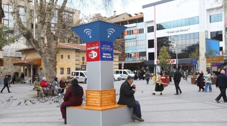 Balkl Meydan'nda cretsiz internet hizmeti balad