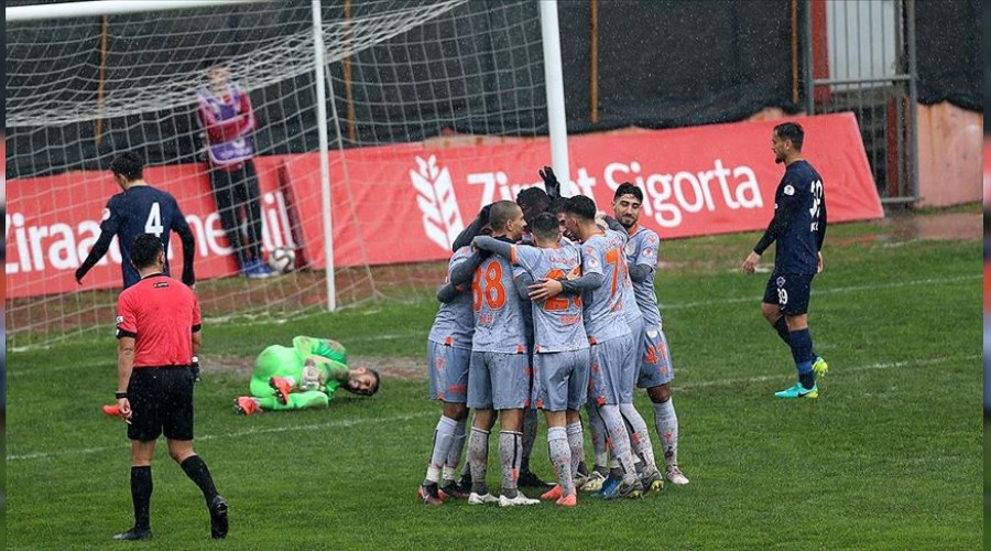 Başakşehir, avantajlı döndü: 0-1