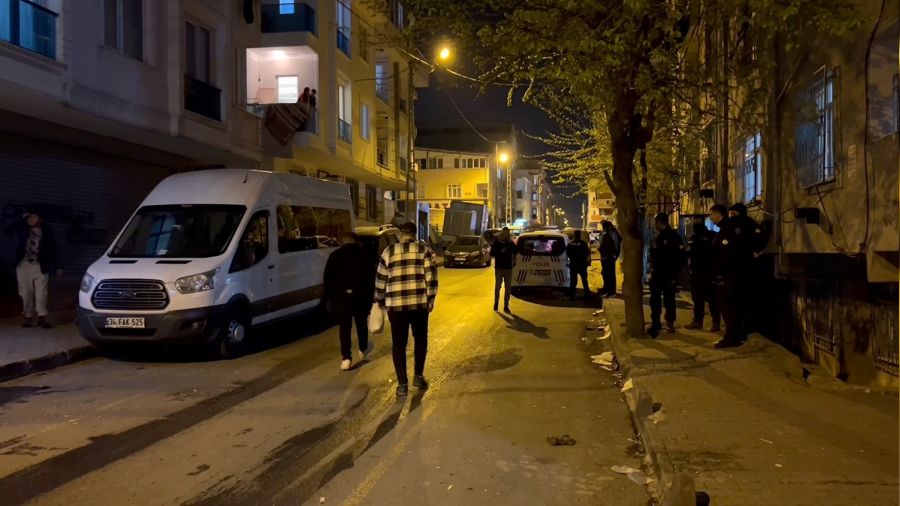 Başakşehir'de bir şahıs aşık olduğu kadını öldürüp intihar etti