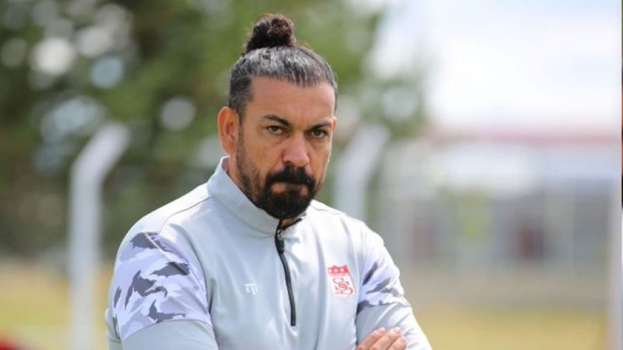 "Ba�ar�y� getiren sadece ekonomi de�il"