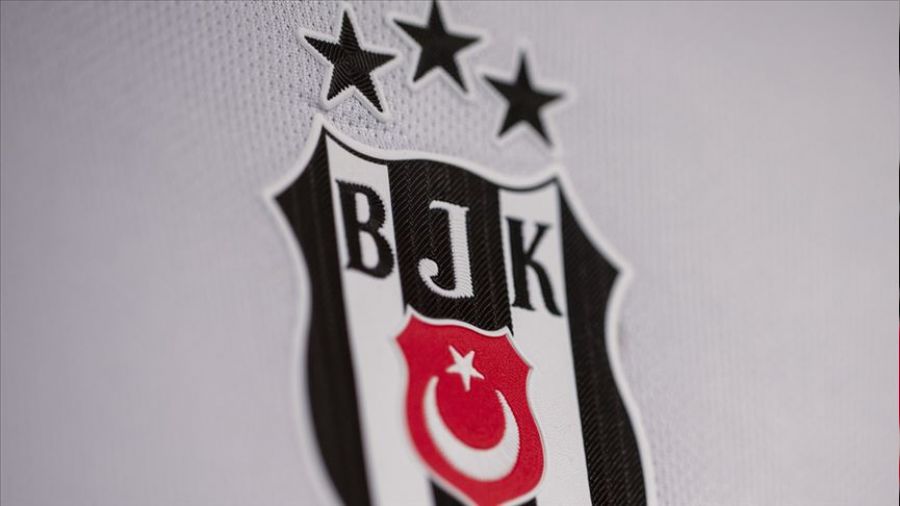 Be�ikta�'ta erken bayramla�ma