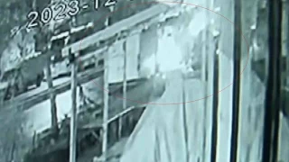 Beylikdüzü'nde park halindeki otobüsü yakmaya kalktılar