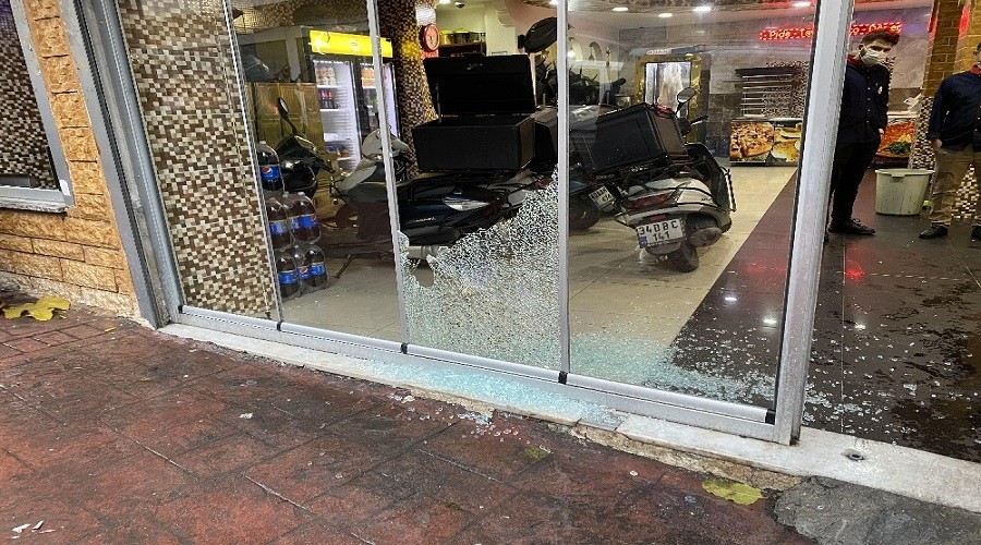 Beyo�lu'nda lokanta tarand�