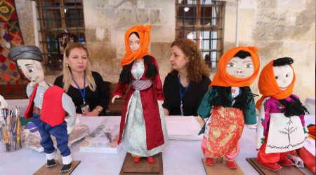 Bez bebek ustalar Gaziantep'te bulutu