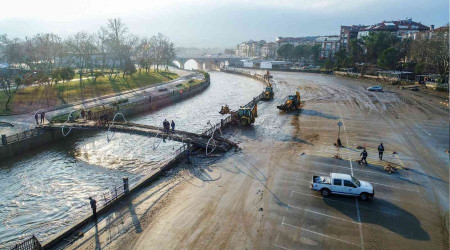 Biga'daki hasar gün ağarınca ortaya çıktı