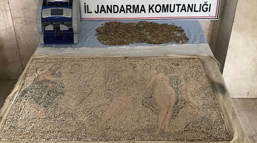 Bilecik'te 13 y�zy�la ait sikkeler ve mozaik yap� ele ge�irildi
