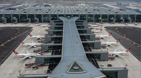 Bir ayda 9 milyon yolcu havalimanlarýný kullandý