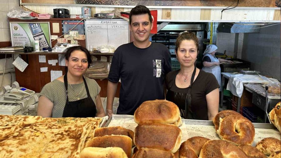 Boğaziçi'ni bitirdi baba mesleğine döndü