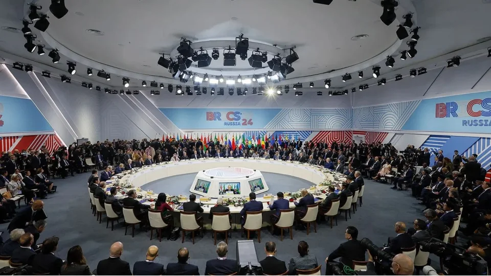 BRICS ve k�resel siyasetin yeni kutuplar�