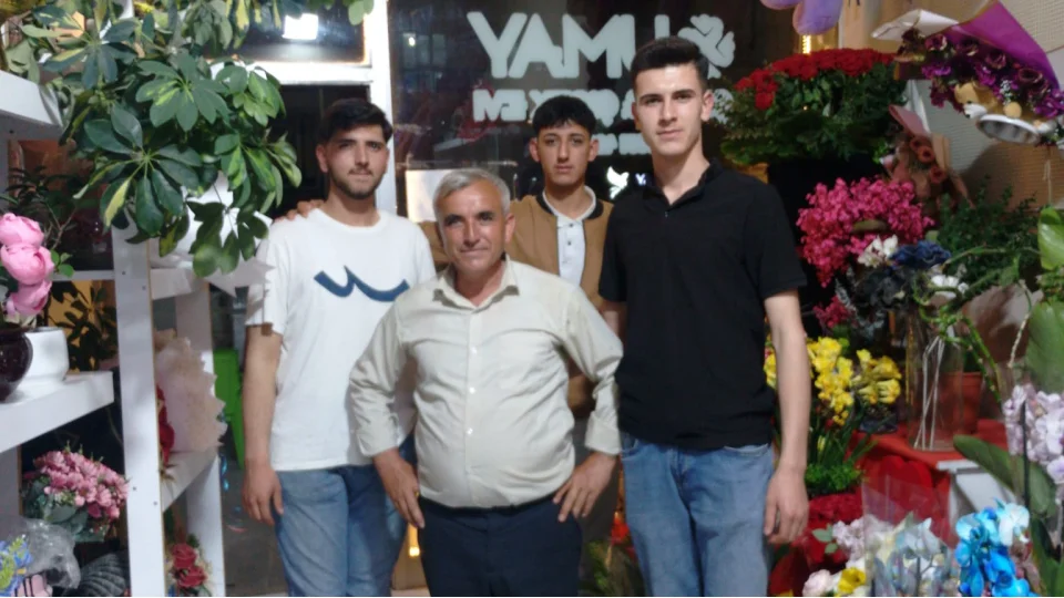 BTP T�rko�lu Te�kilat� Anneler G�n��nde esnaf ve vatanda�larla bir araya geldi