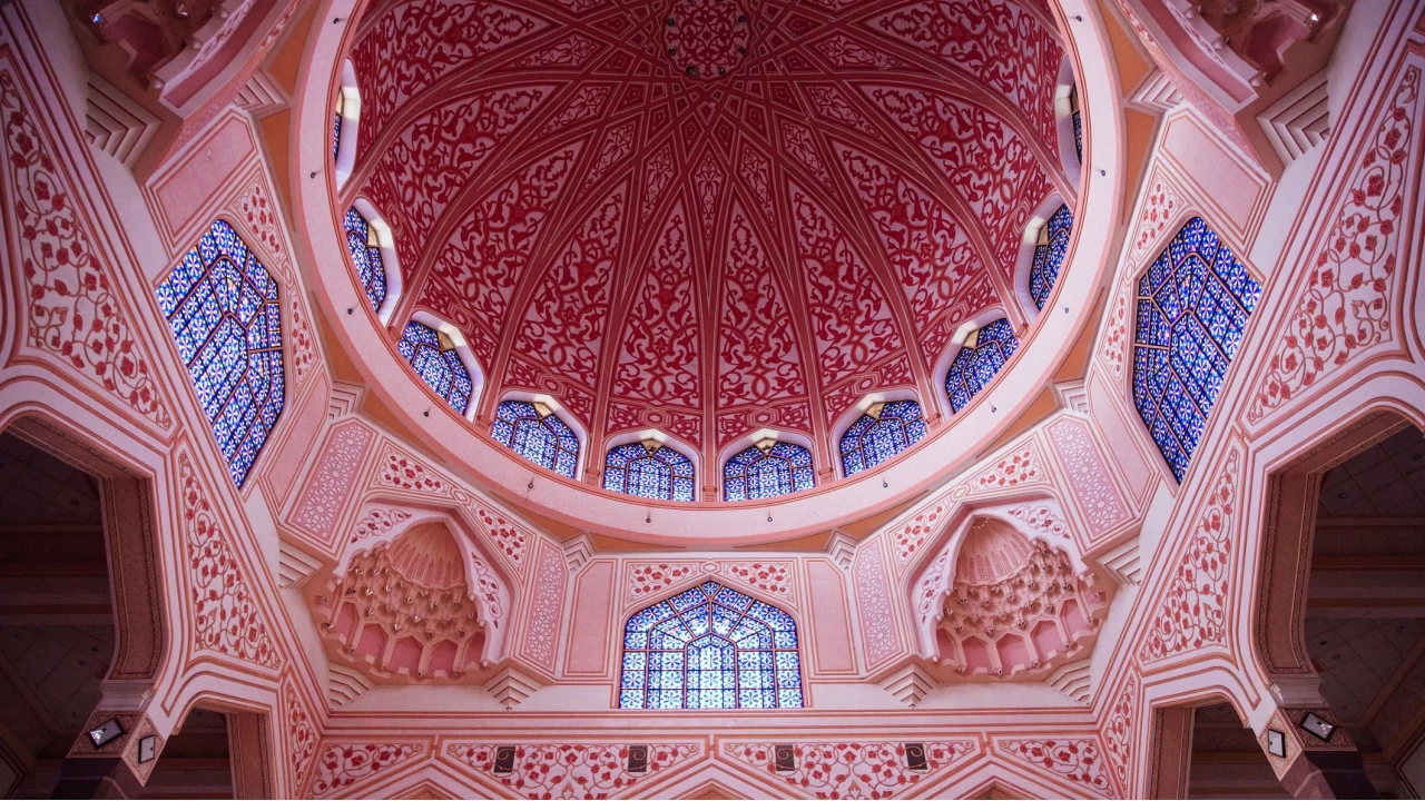 Bu camilerde hatimle teravih namazı kılınacak