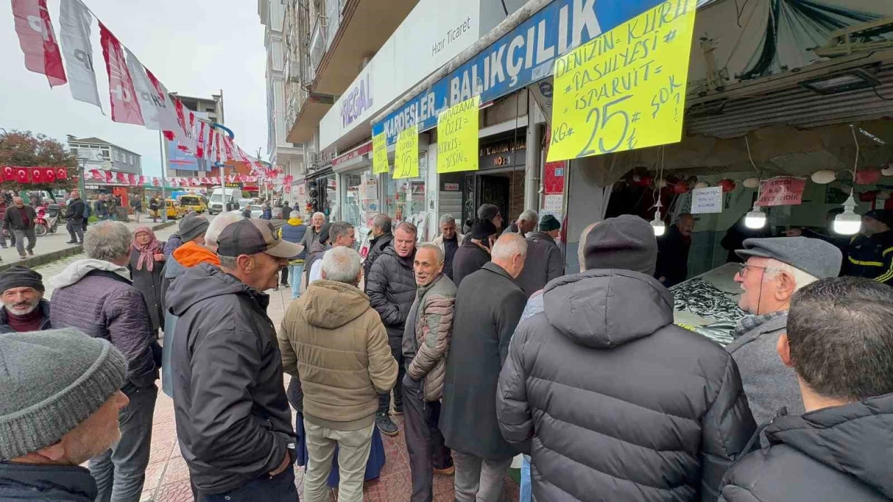 Bu da ucuz istavrit kuyru�u!
