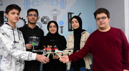 Bu dronu lise öğrencileri üretti