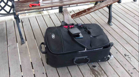 Burdur'da şüpheli çanta fünye ile patlatıldı