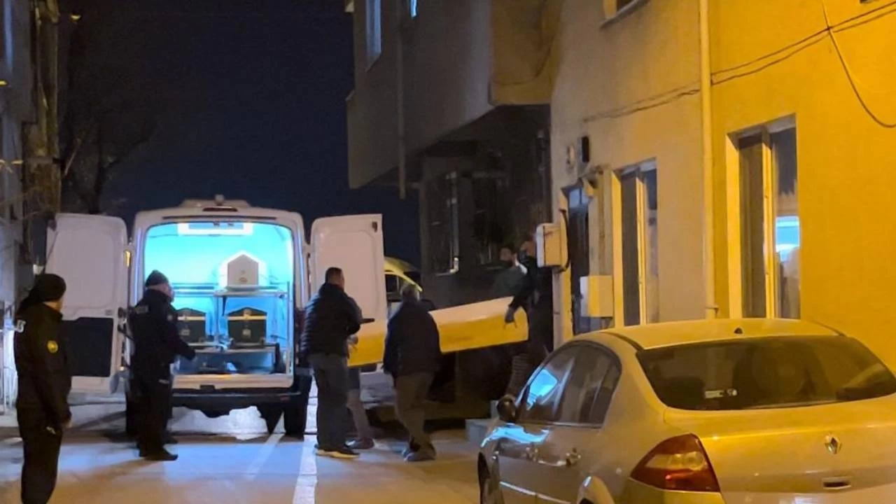 Bursa'da aile içi katliam: Annesi, babası ve kardeşini öldürdü