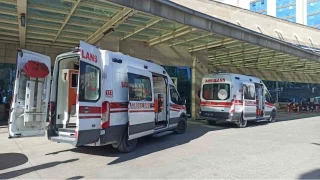 Bursa'da otomobil jandarma ekibiyle arpt: 1 l, 2 yaral