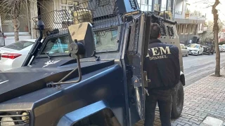 Çağlayan saldırısının ardından Küçükçekmece'de terör operasyonu başlatıldı