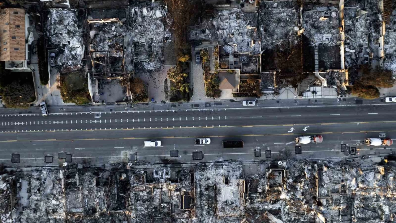 California'daki iki orman yang�n� kontrol alt�na al�nd�