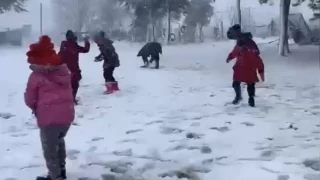 Çanakkale'de kar yağışı nedeniyle taşımalı eğitime 1 gün ara verildi