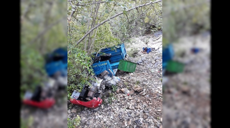 Çapa motoru devrildi: 2 ölü, 1 yaralı