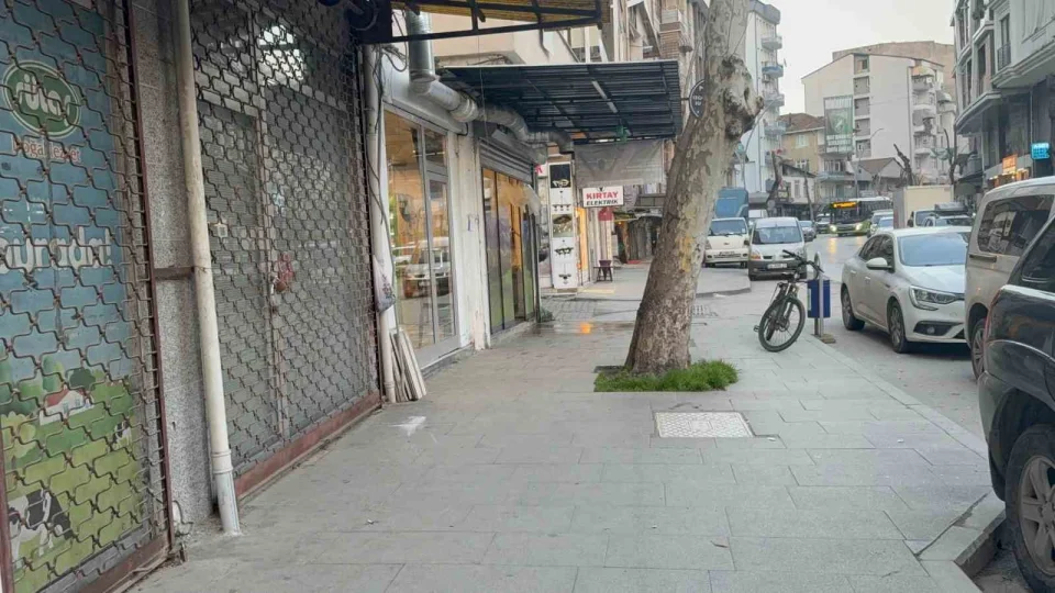 �ay oca��na pompal� t�fekle ate� a��ld�, 2 ki�i yaraland�