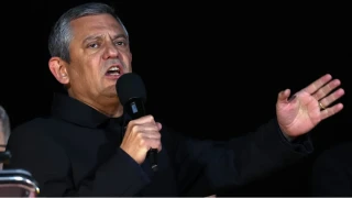 CHP Genel Ba�kan� �zel, partisinin Bolu mitinginde konu�tu