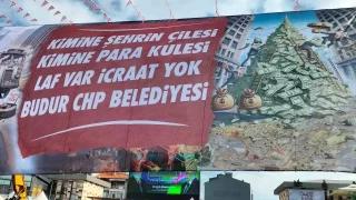 CHP'deki para sayma görüntülerine pankartlı gönderme