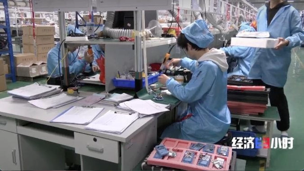 �in'in iki kenti d�nyaya teknolojik alet �retiyor