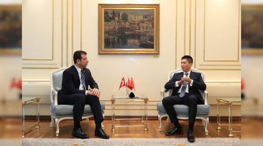 �in'in �stanbul Ba�konsolosundan �arp�c� detaylar