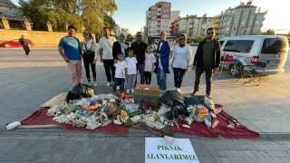 pleri farkndalk iin ehir meydannda sergiledi
