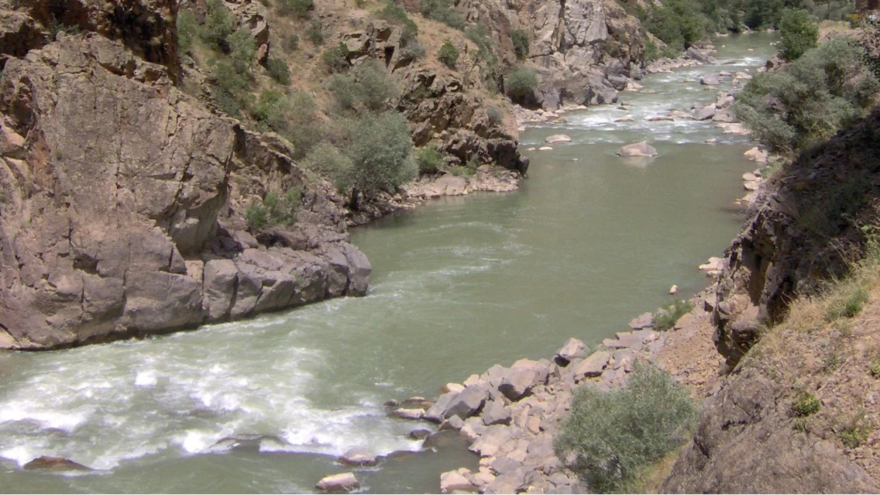 oruh Nehri: Trkiyenin en hzl akan nehirlerinden biri