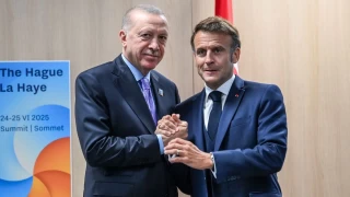 Cumhurbakan Erdoan, Macron ile bir araya geldi