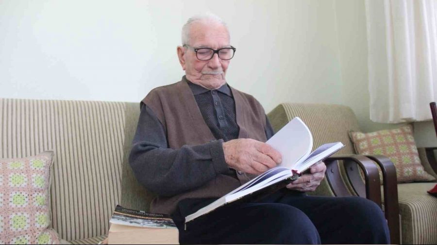 Cumhuriyet ile aynı yaşta